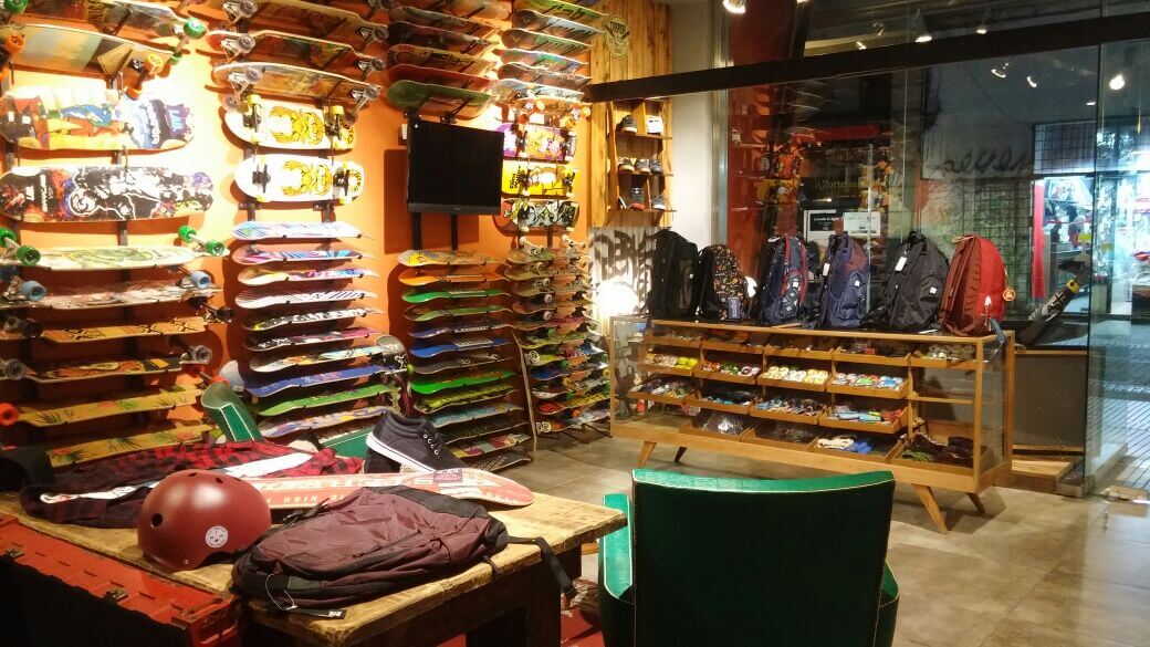Sportfanatic — ambiente del showroom