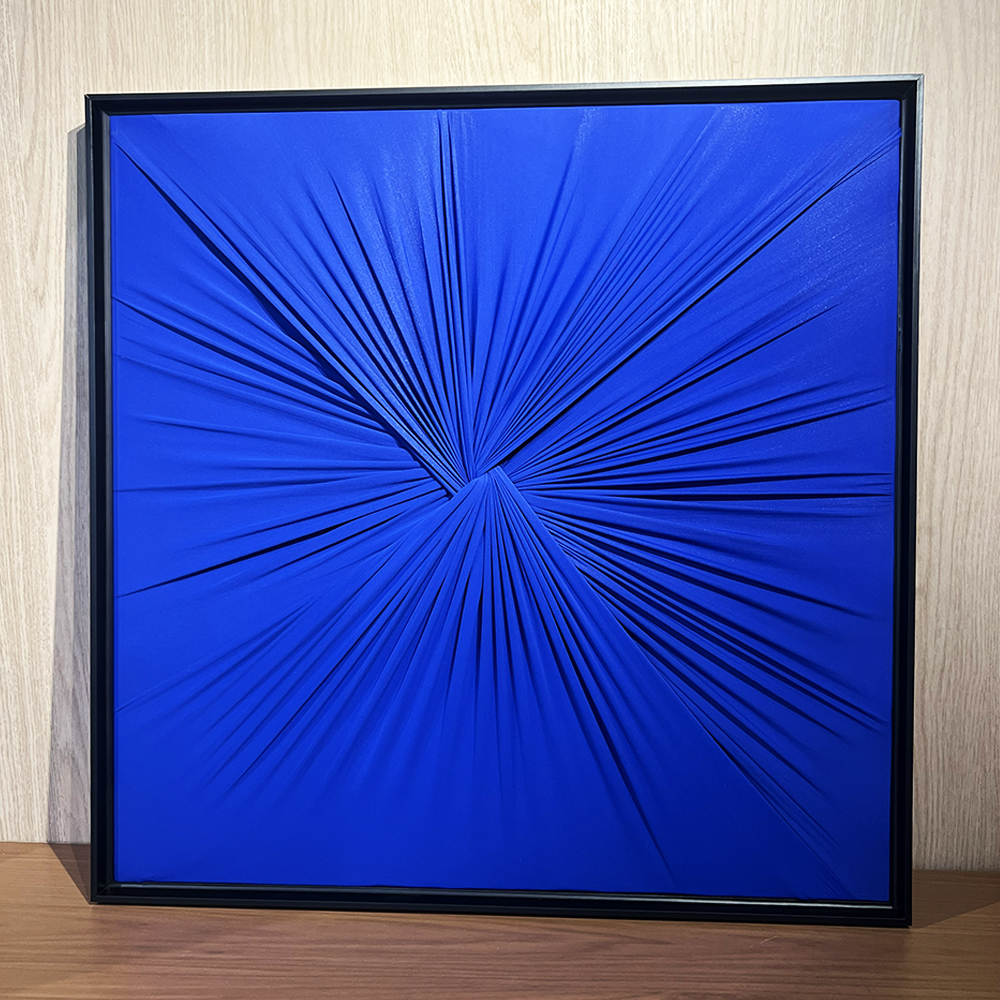 Quadro Artesanal Abstrato Têxtil Repuxado Azul Bic Sem Vidro 80x80cm Quadro Artesanal Abstrato Têxtil Repuxado Azul Bic Sem Vidro 80x80cm