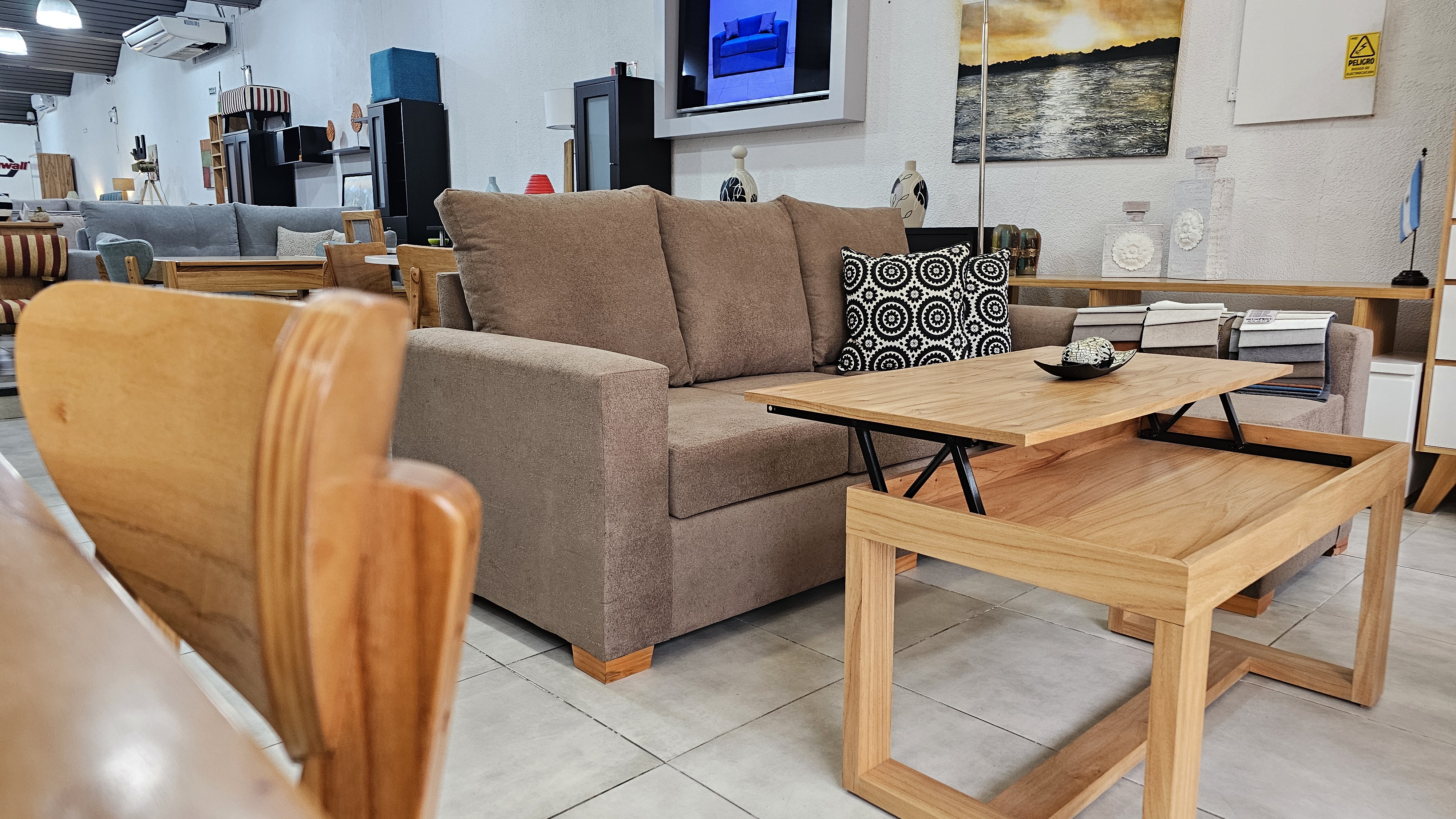 Showroom Amoblamientos JJ Avenida Belgrano 2061