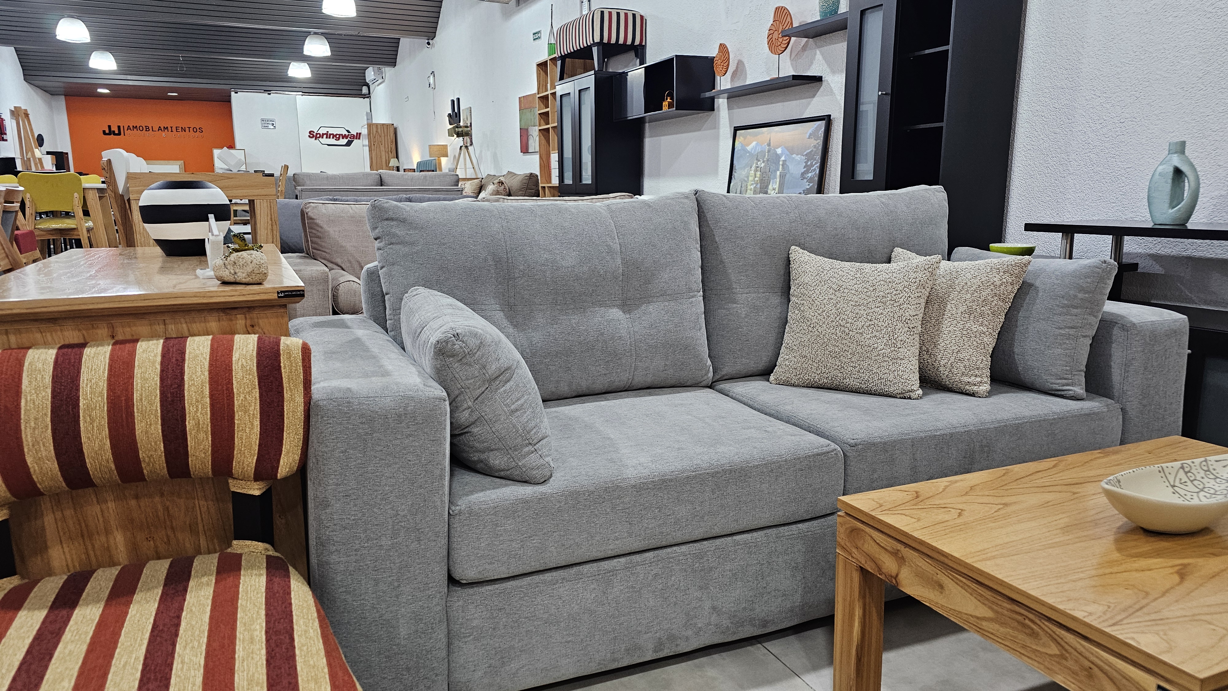 Muebles para comedor living y dormitorio en Belgrano 2061