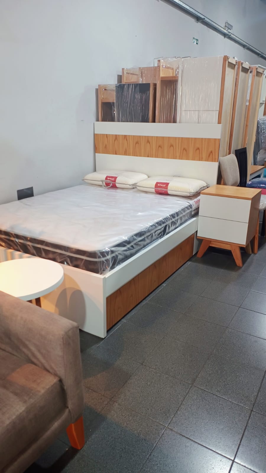 Depósito de muebles en Flores Amoblamientos JJ