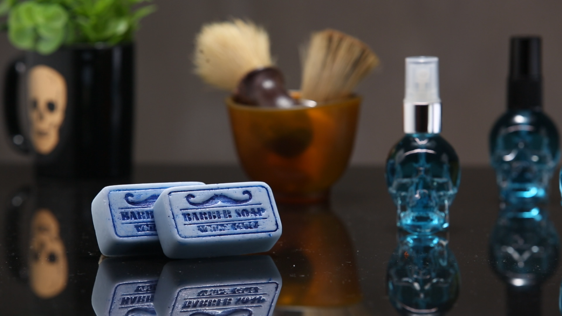 Sabonetes artesanais feitos com produtos e ess&ecirc;ncias da ArteFeita