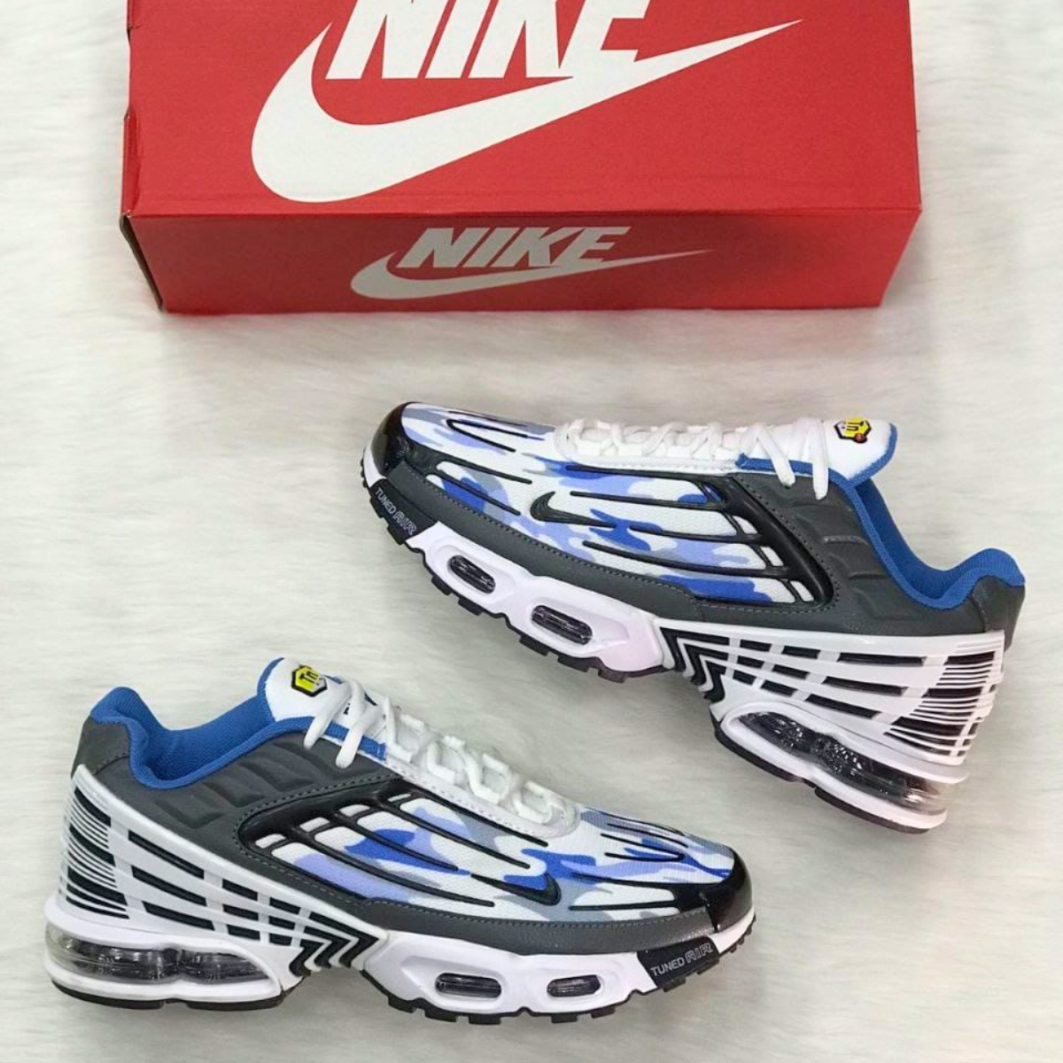 tenis nike air max invictus