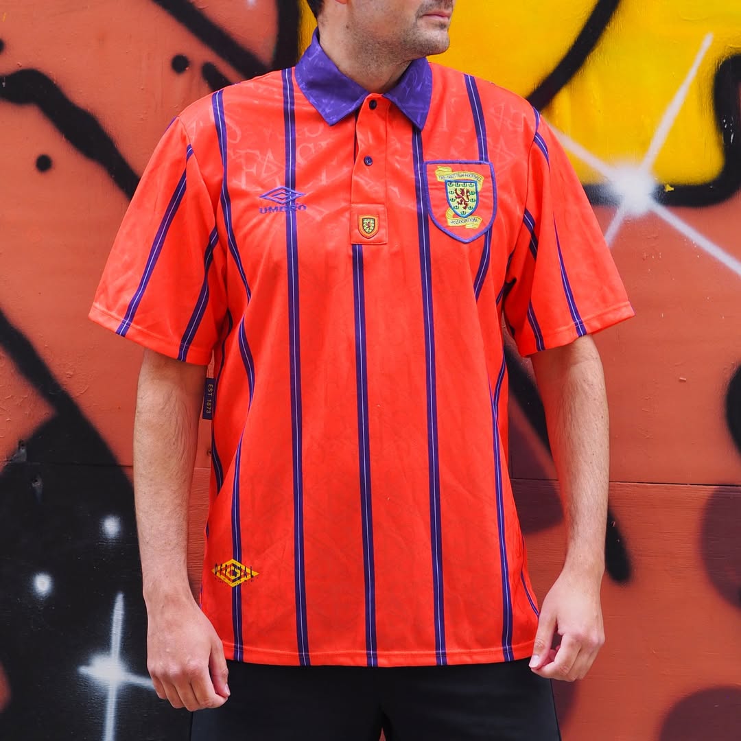 Camisa-escocia-scotland-retro-classic-1994-away-ii-laranja-coral-orange-modelo-torcedor-