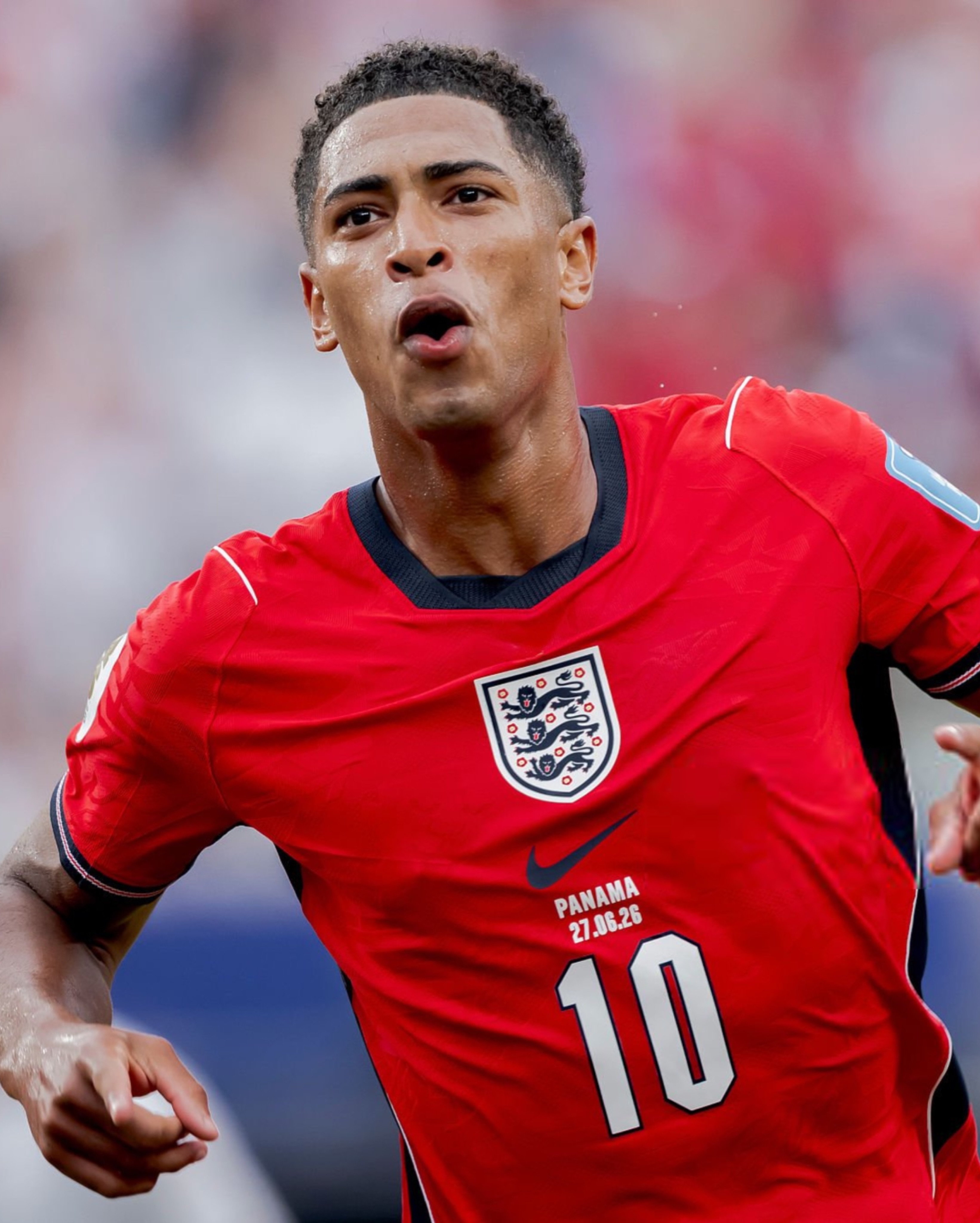 Camisa-seleção-inglaterra-copa-do-mundo-2026-away-vermelha-uniforme-reserva-masculina-modelo-player-kane-bellingham-rashford-gordon-saka-pickford-eze-rice-mainoo-