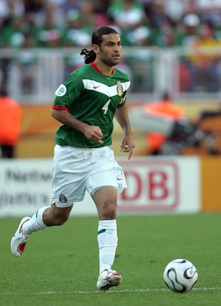 Camisa-seleção-méxico-retrô-copa-do-mundo-2006-verde-titular-modelo-torcedor-masculina-rafa-marquez-ochoa-guardado-torrado-borgetti-bravo-franco-