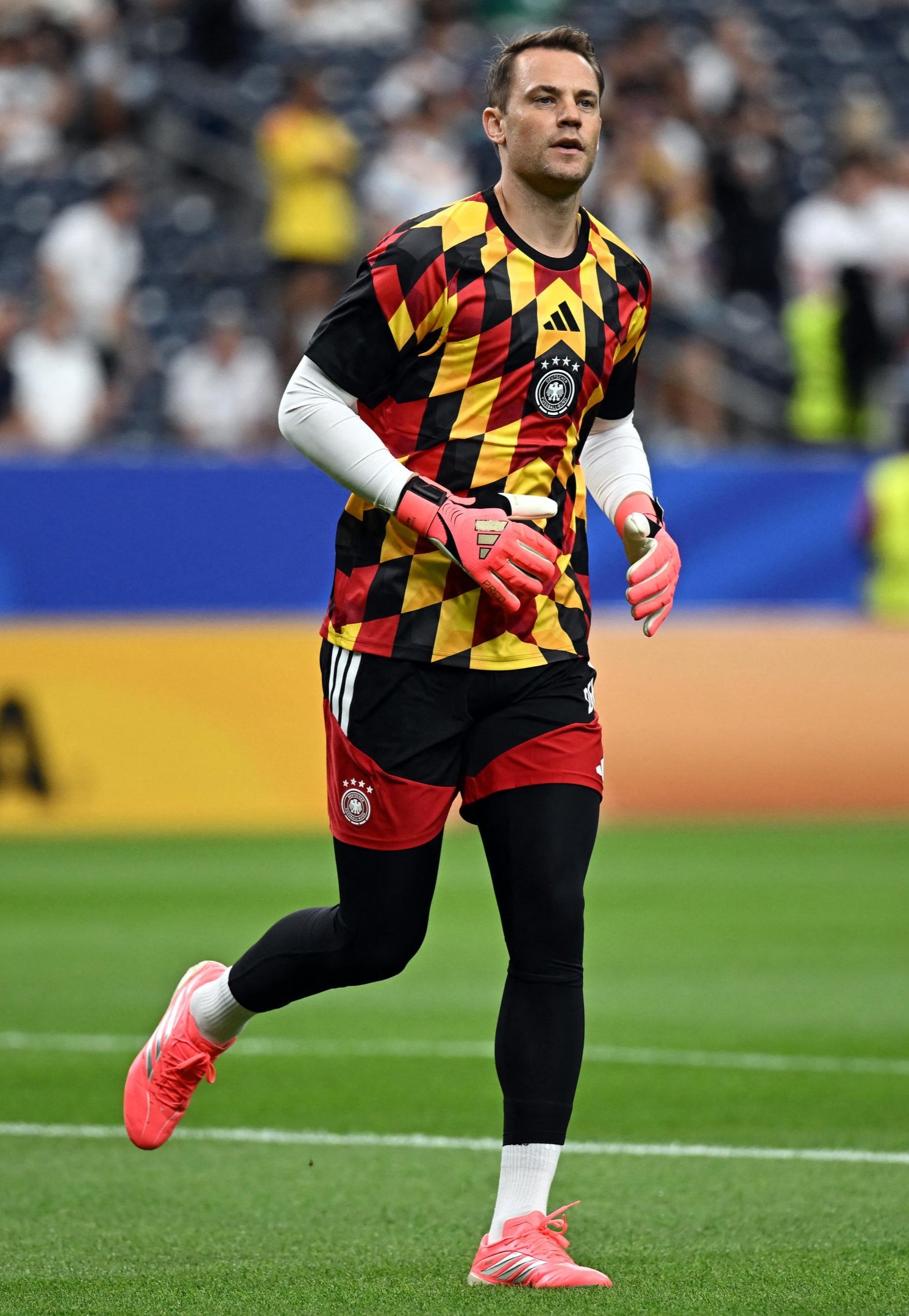camisa-alemanha-pre-jogo-copa-do-mundo-2026-aquecimento-amarela-laranja-ckokito-kimmich-wirtz-sane-adeyemi-goretzka-nmecha-pavlovic-tah-musiala-undav-neuer-2