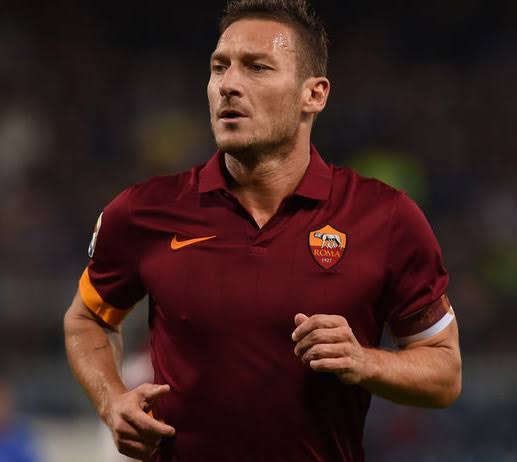camisa-as-roma-14-15-home-2014-2015-titular-grena-masculina-modelo-torcedor-totti-ibarbo-doumbia-gervinho-de-rossi-nainggolan-pjanic-maicon-ashley-cole-manolas-