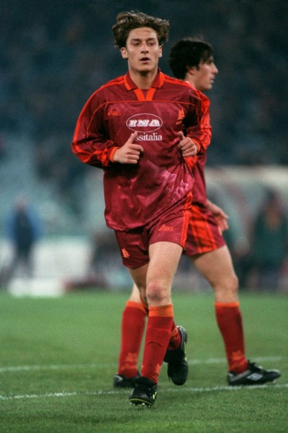 camisa-as-roma-95-96-home-1995-1996-titular-grena-masculina-modelo-torcedor-giannini-aldair-totti-delvecchio-