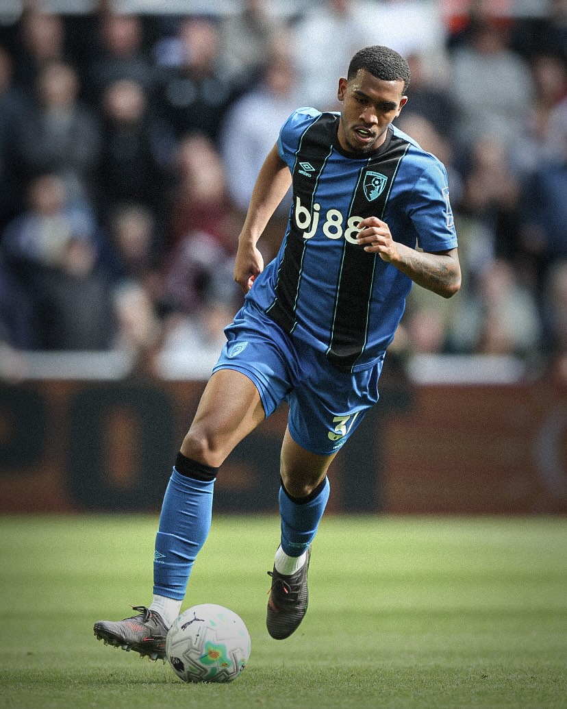 camisa-bournemouth-away-2026-azul-rayan-evanilson-modelo-torcedor-masculina-premier-league-1
