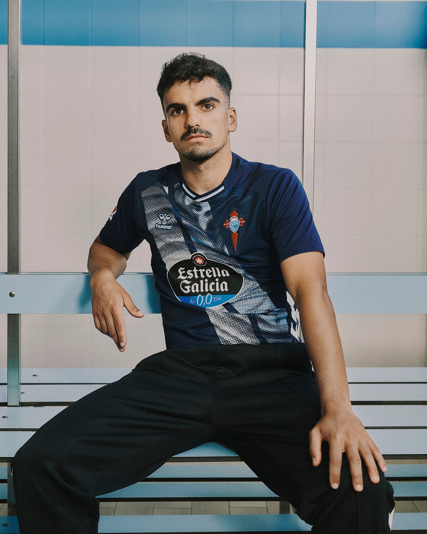 camisa-celta-vigo-away-25-26-azul-2025-2026-modelo-torcedor-iago-aspas-mingueza-guaita-marcos-alonso-zaragoza-