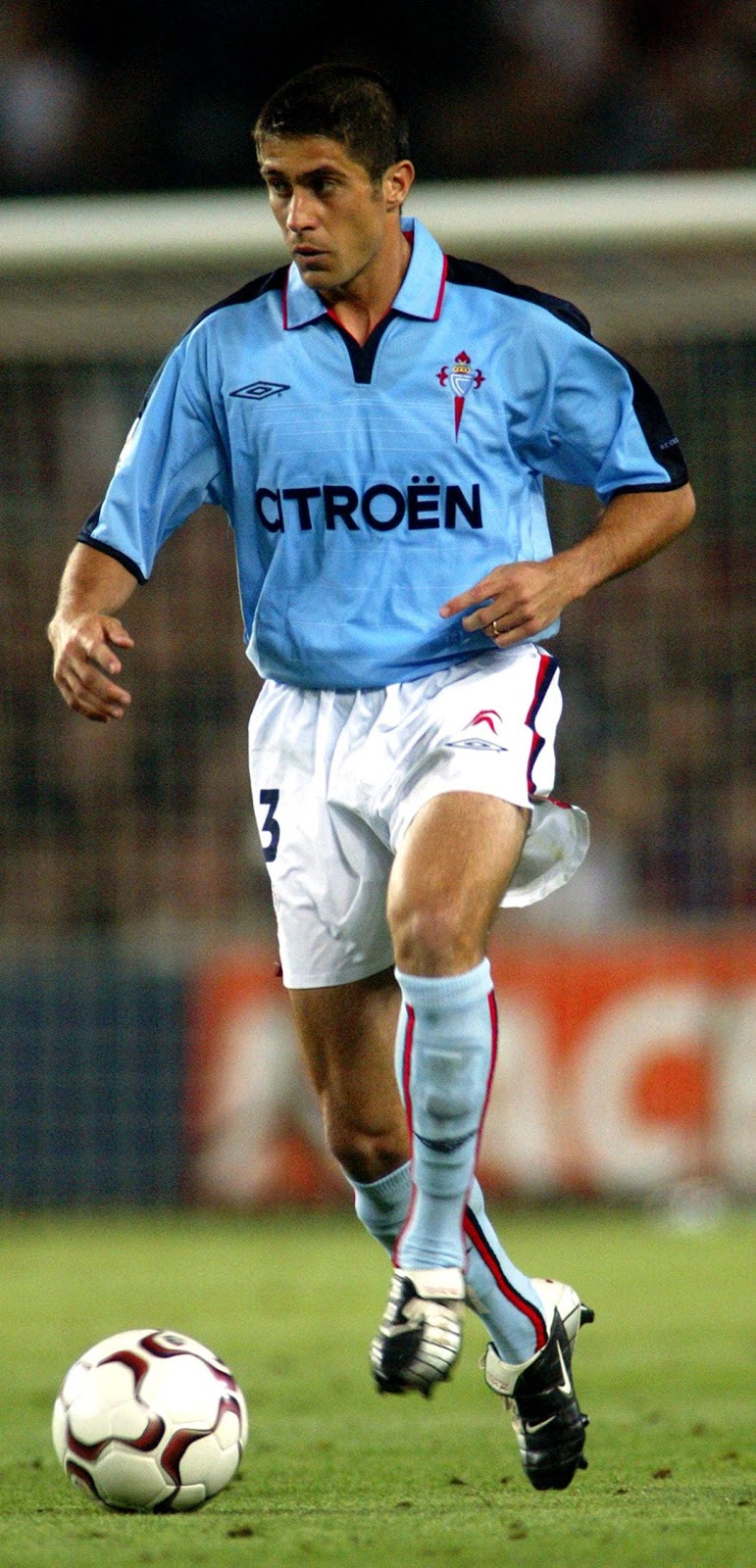 camisa-celta-vigo-home-2003-2004-azul-modelo-torcedor-retro-masculina-edu-McCarthy-Mostovoi-Juanfran-sylvinho-Giovanella-Aspas-