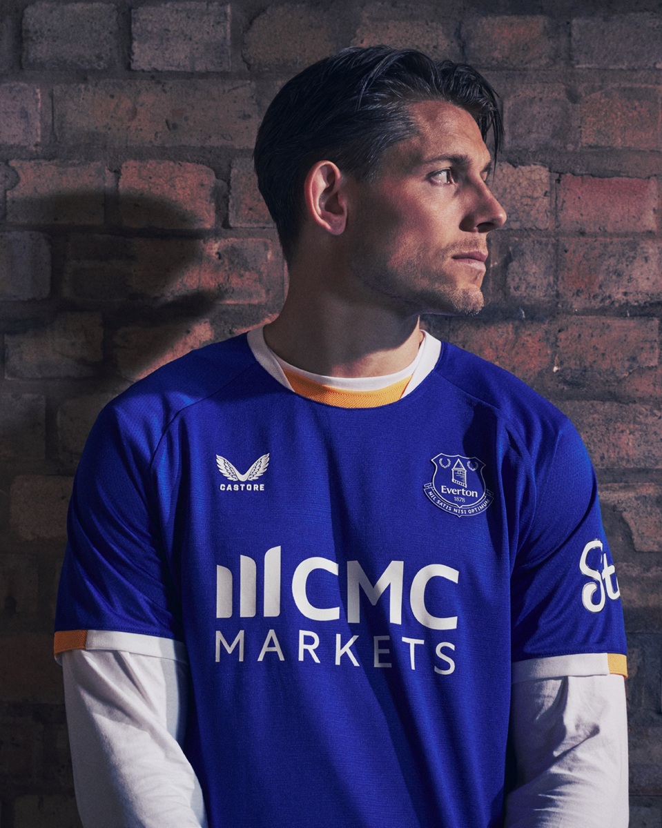 camisa-everton-25-26-home-azul-2026-2027-masculina-modelo-torcedor-azul-pickford-alcaraz-brennan-johnson-grealish-norgaard-
