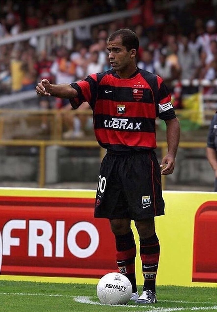 camisa-flamengo-retro-home-2001-2002-2003-vermelha-rubro-negra-negro-mengo-fla-julio-cesar-felipe-melo-andrezinho-vampeta-juninho-petkovic-tuta-edilson-capetinha-ibson-felipe-maestro-
