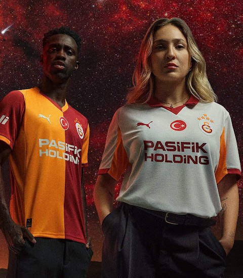 camisa-galatasaray-home-25-26-grena-amarela-laranja-2025-2026-osimhen-icardi-lemina-mertens-morata-batshuayi-gabriel-sara-torreira-muslera-