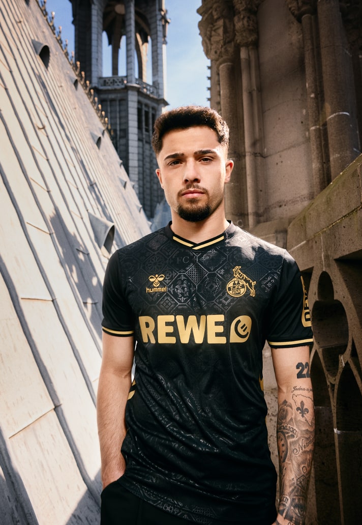 camisa-koln-colonia-preta-dourada-25-26-2025-2026-modelo-torcedor-masculina-third-alternativa-