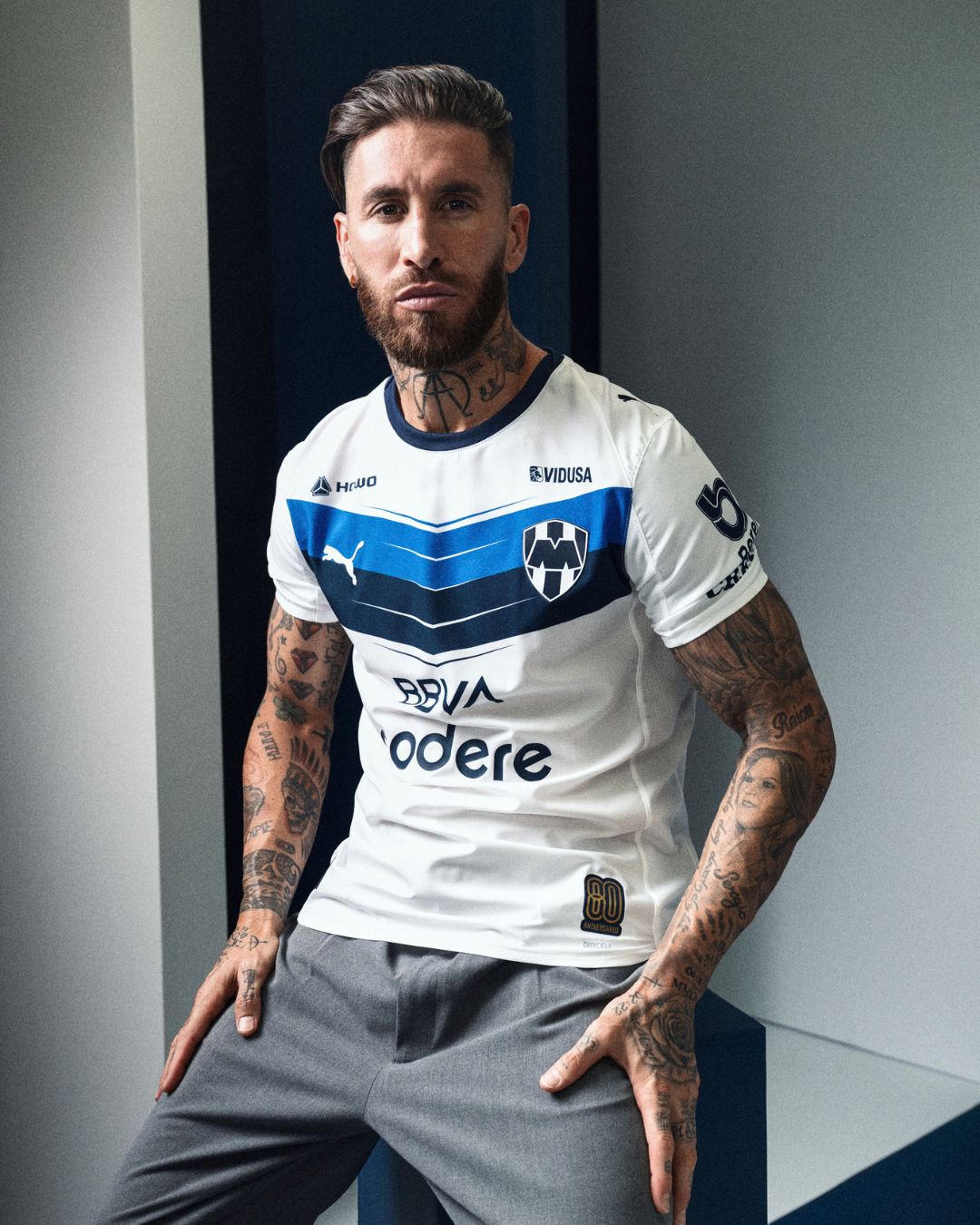 camisa-monterrey-25-26-away-2025-2026-branca-uniforme-reserva-modelo-torcedor-sergio-ramos-canales-ocampos-oliver-torres-corona-