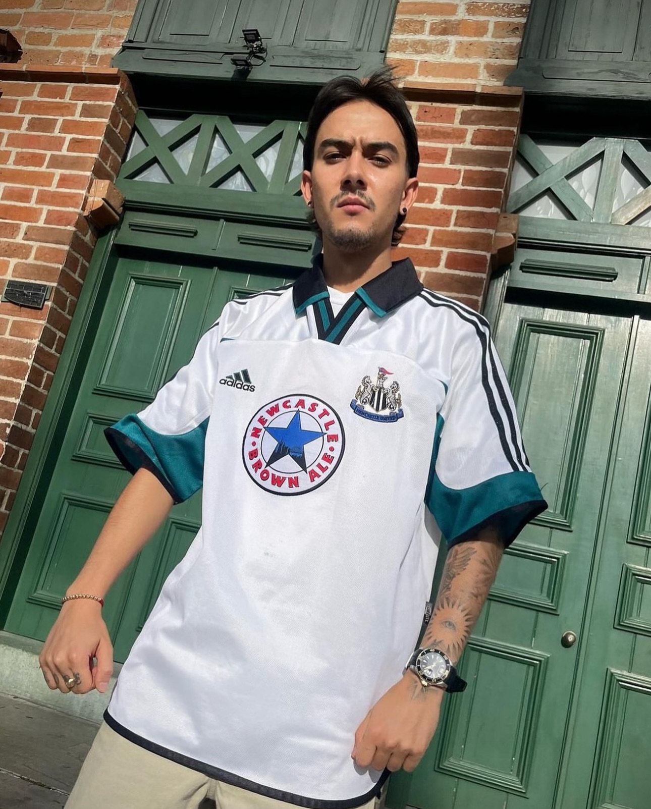 camisa-newcastle-retro-away-1999-2000-branca-alan-shearer-solano-given-masculina-
