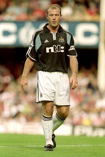 camisa-newcastle-retro-away-2000-2001-preta-alan-shearer-solano-given-masculina-