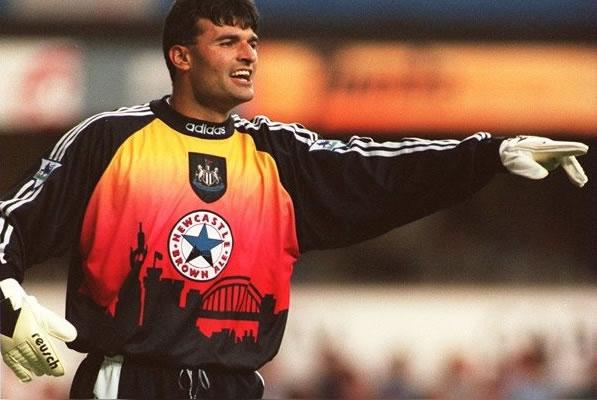 camisa-newcastle-united-retro-goleiro-1996-1997-preta-por-do-sol-shearer-asprilla-masculina-pavel-