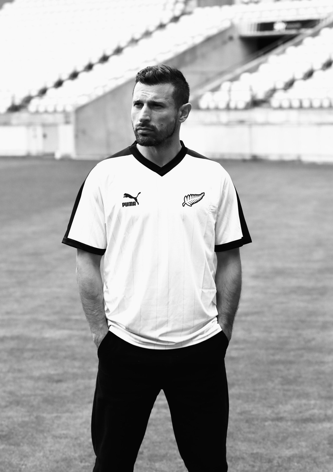 camisa-nova-zelandia-2025-home-branca-modelo-torcedor-chris-wood-10