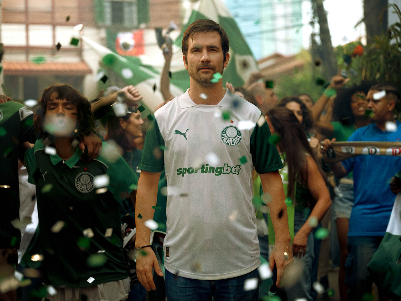 camisa-palmeiras-2025-away-masculina-modelo-torcedro-branca-reserva-vitor-roque-gomez-flaco-andreas-veiga-