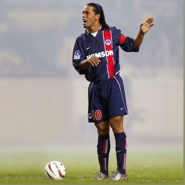 camisa-psg-paris-saint-germain-2002-2003-home-azul-retro-torcedor-ronaldinho-jay-okocha-aloisio-chulapa-alex-dias-anelka-parc-princess-
