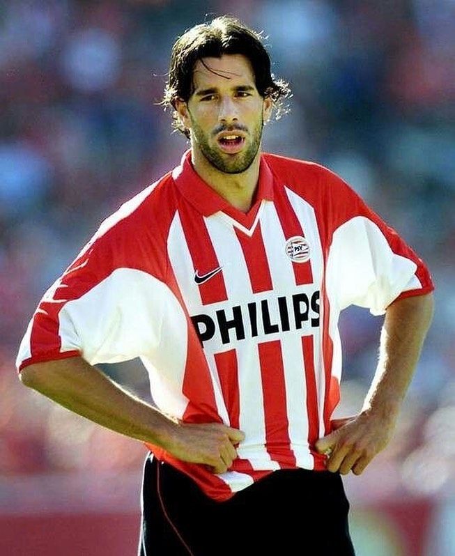 camisa-psv-eindhoven-00-01-home-vermelha-retro-2000-2001-masculina-modelo-torcedor-van-nistelrooy-van-bommel-