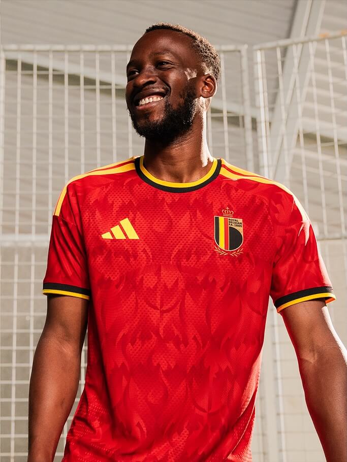 camisa-selecao-belgica-belga-home-vermelha-copa-do-mundo-2026-modelo-torcedor-kevin-de-bruyne-lukaku-doku-carrasco-trossard-tielemans-batshuay-