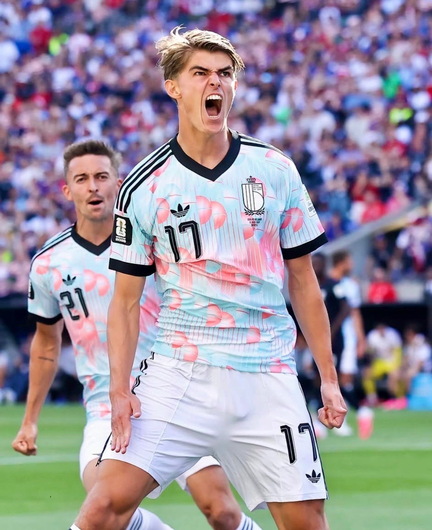camisa-selecao-belgica-copa-do-mundo-2026-azul-clara-bolinhas-away-modelo-player-kevin-de-bruyne-lukaku-doku-trossard-tielemans-batshuay-De-Ketelaere-