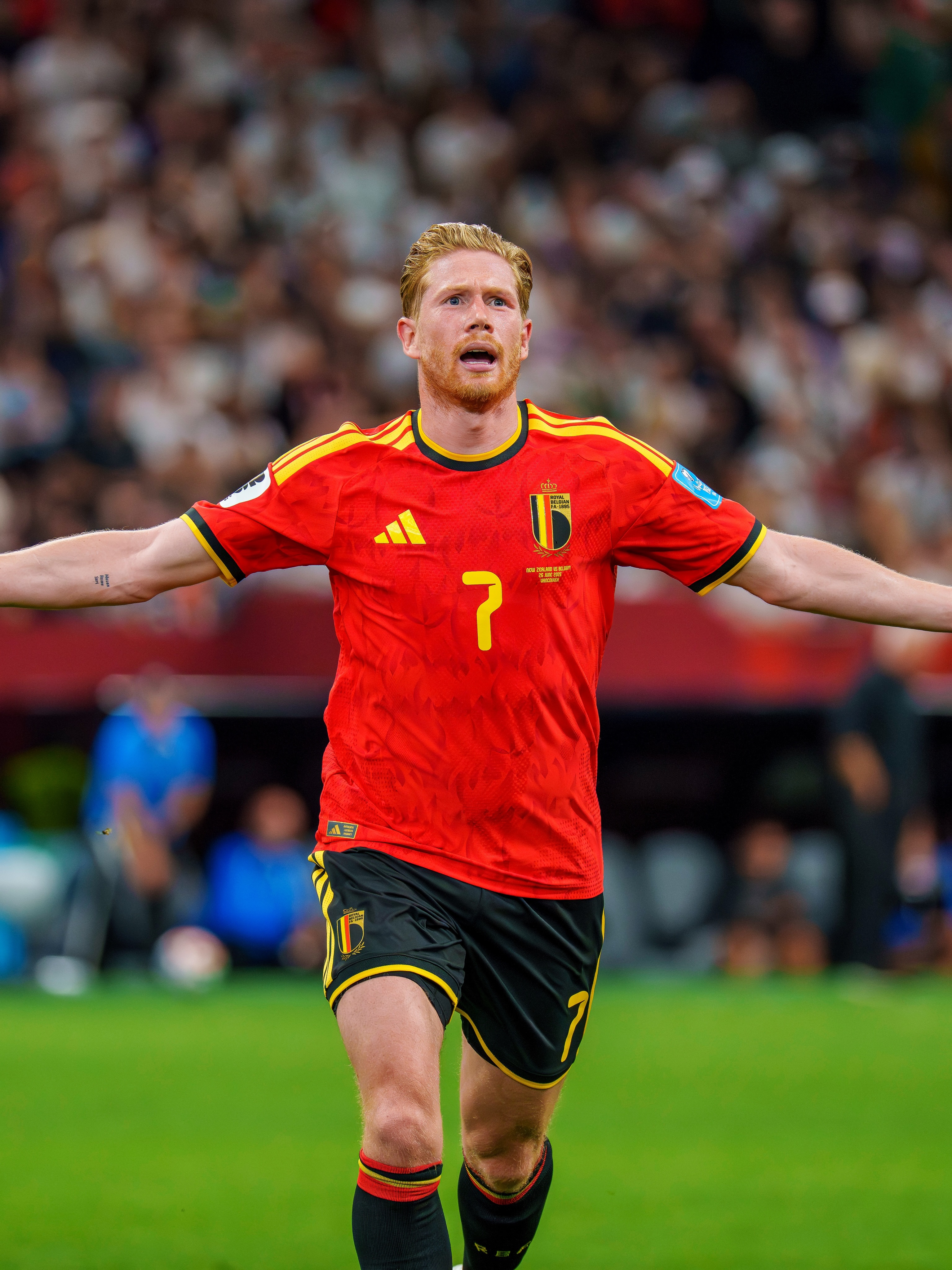 camisa-selecao-belgica-copa-do-mundo-2026-vermelha-home-modelo-player-kevin-de-bruyne-lukaku-doku-trossard-tielemans-batshuay-De-Ketelaere-