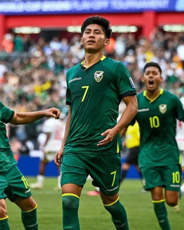 camisa-selecao-bolivia-2026-verde-home-i-titular-modelo-torcedor-marcelo-moreno-arrascaita-villamil-miguelito-