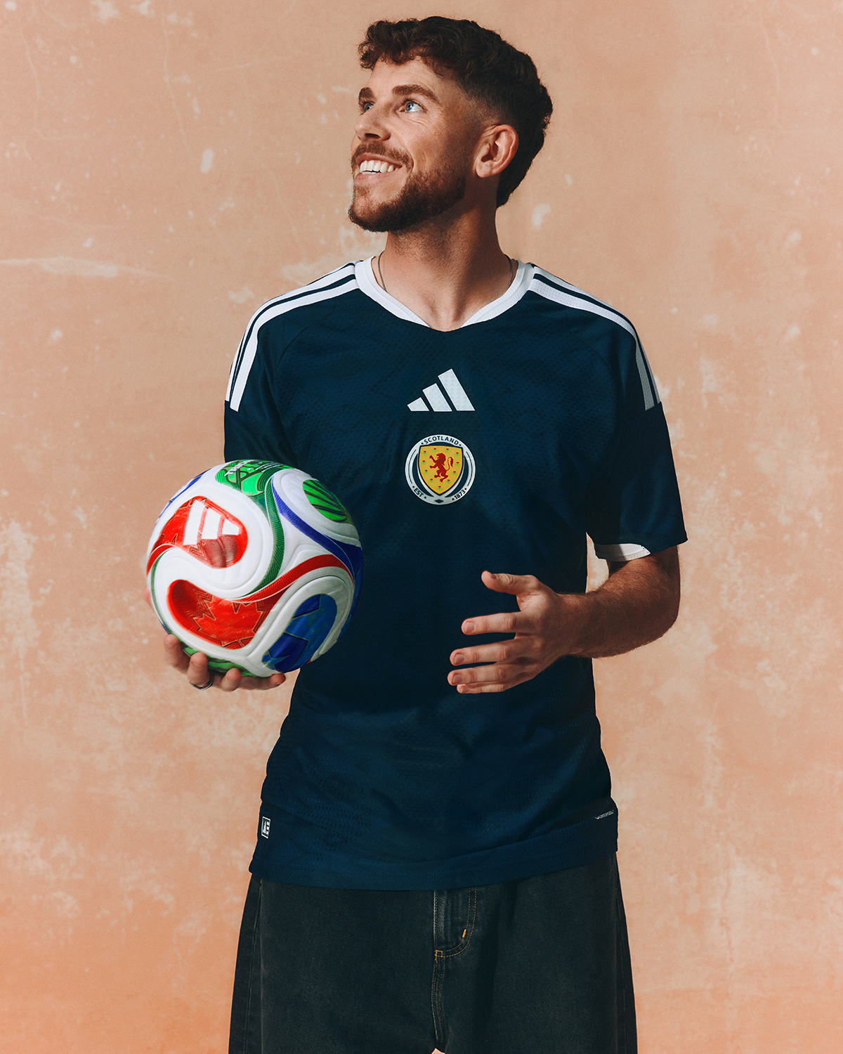 camisa-selecao-escocia-escossia-scotland-copa-do-mundo-2026-home-azul-modelo-torcedor-masculina-tierney-mctominay-gilmour-che-adams-