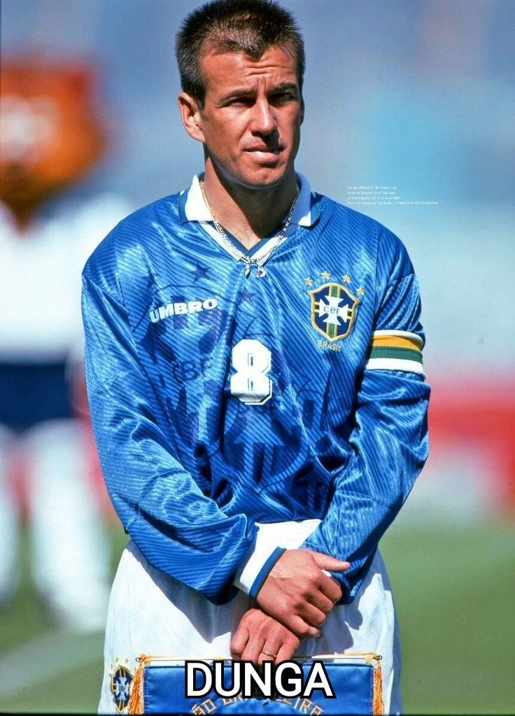camisa-seleção-brasileira-brasil-brazil-azul-retro-copa-1994-tetra-taffarel-jorginho-romario-bebeto-branco-dunga-zinho-cafu-rai-