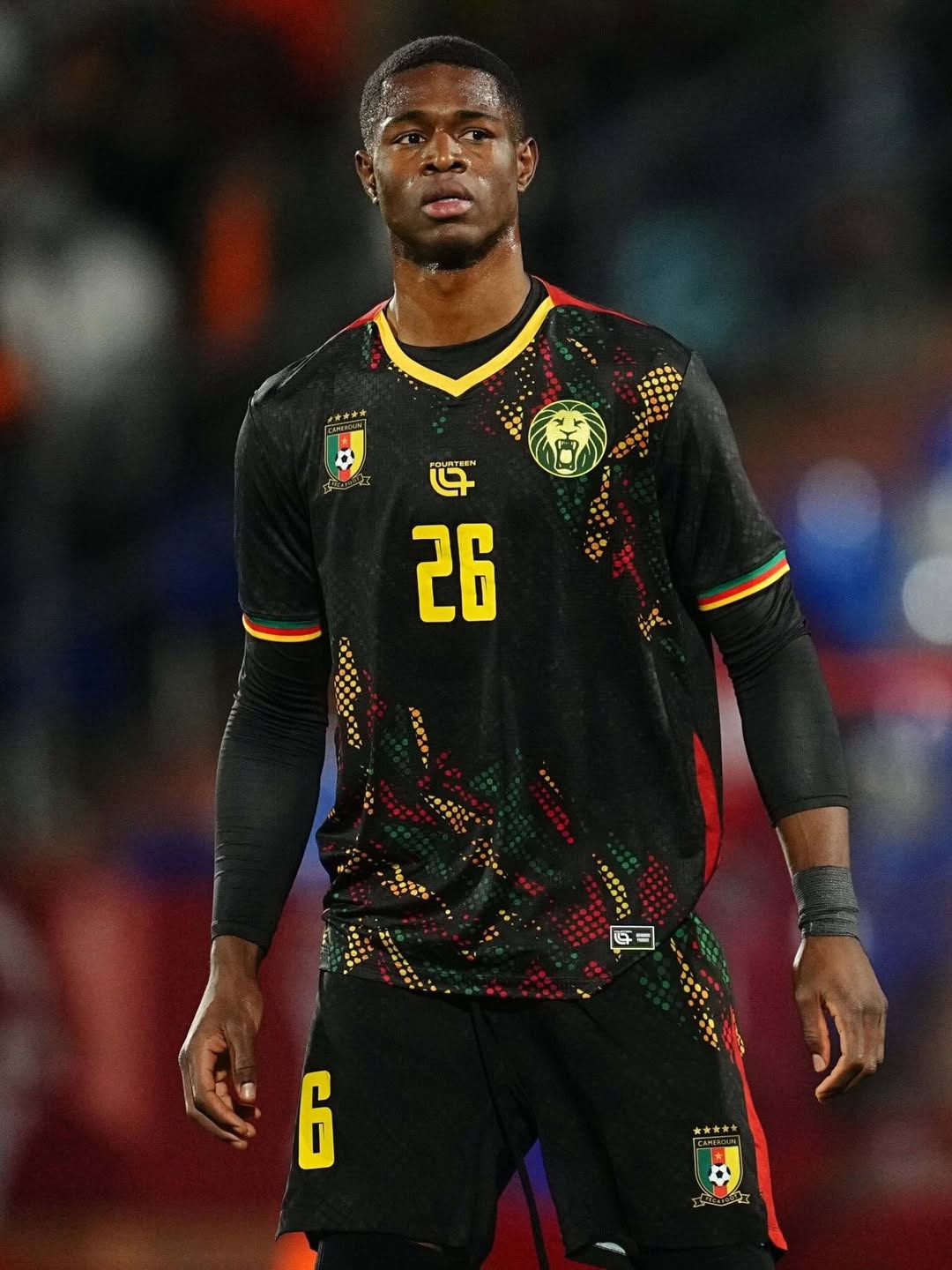 camisa-seleção-camarões-preta-copa-africana-2026-modelo-torcedor-masculina-onana-anguissa-aboubakar-choupo-moting-ekambi-mbeumo-