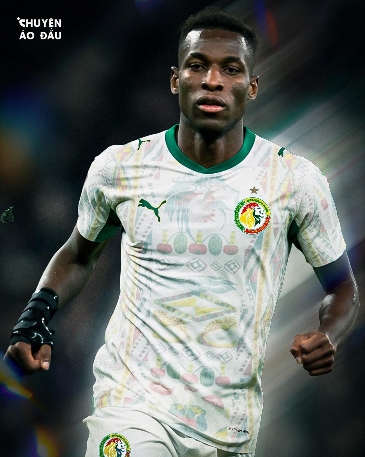 camisa-seleção-senegal-home-copa-do-mundo-2026-masculina-modelo-torcedor-branca-sadio-mané-mendy-koulibaly-sarr-gueye-diallo-kouyate-