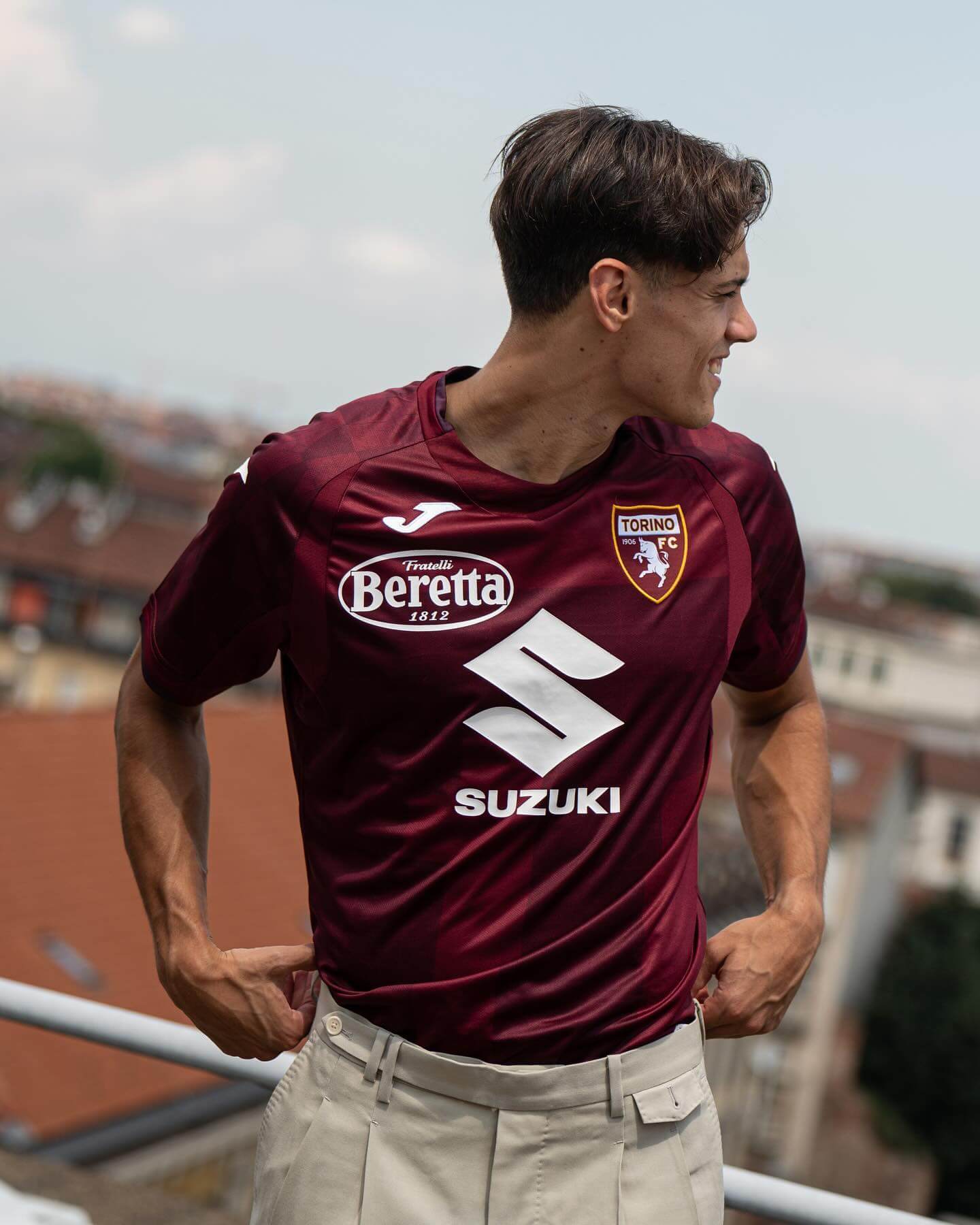 camisa-torino-home-24-25-2024-2025-i-titular-vinho-modelo-torcedor-masculina-zapata-adams-sanabria-