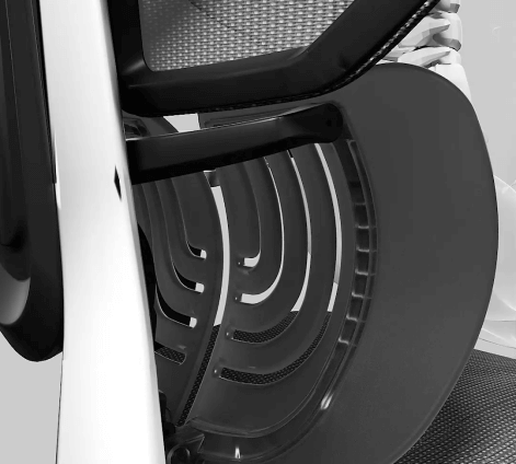 Imagem ampliada do apoio lombar em TPU da cadeira DT3 Frost.