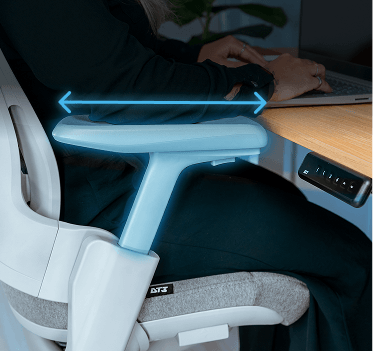 Detalhe do Pad do apoio de braço da cadeira Adria demonstrando sua profundidade.