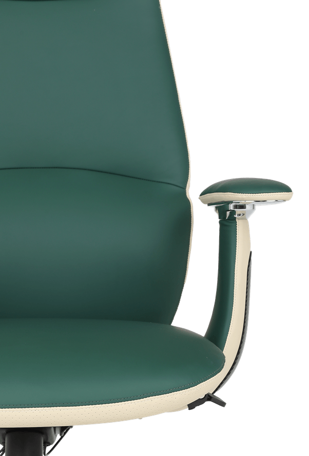 Close lateral da cadeira Vivance Tropical, em couro verde com acabamento creme