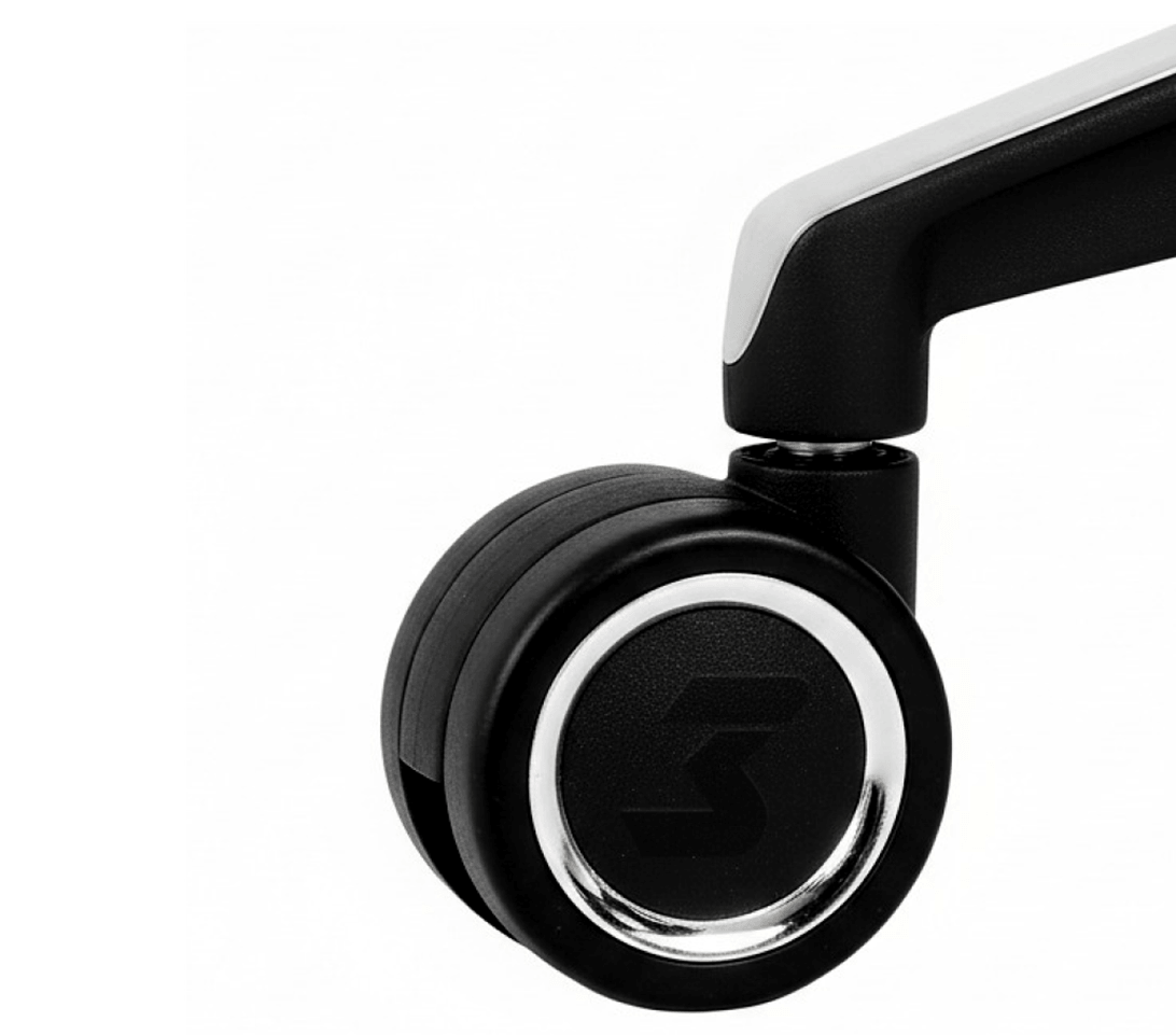 Roda Precision DT3 em close, com aro cromado e logo DT3 no centro