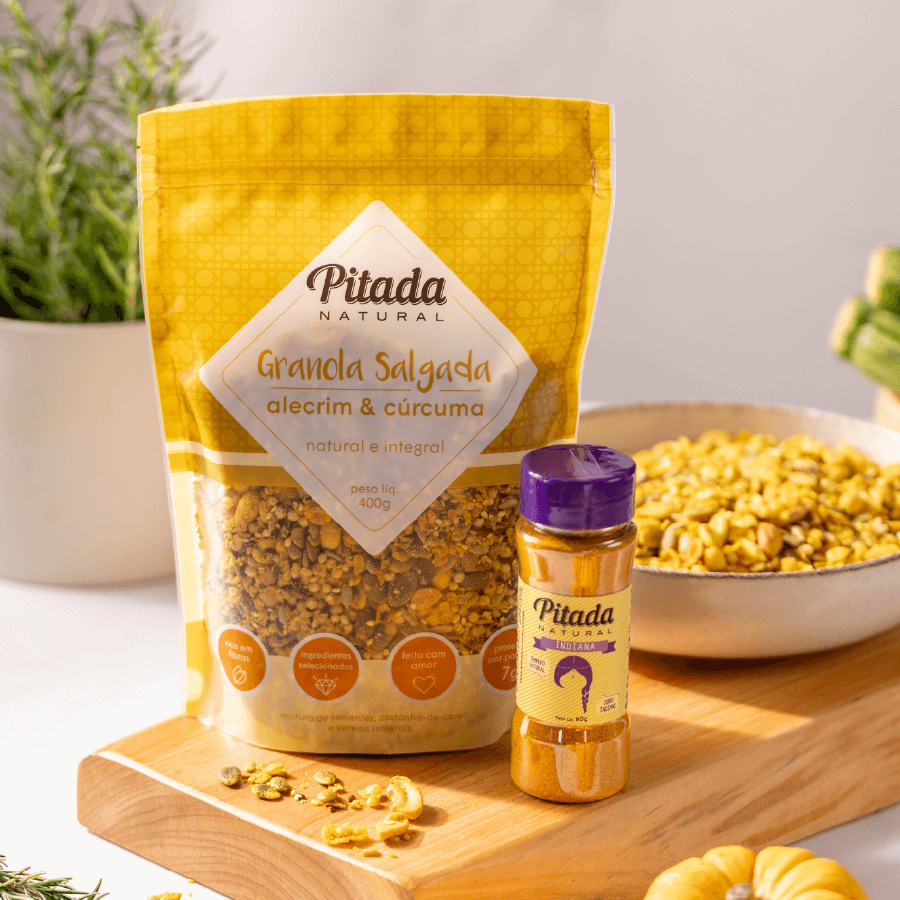 Granola Salgada Alecrim & Cúrcuma na salada