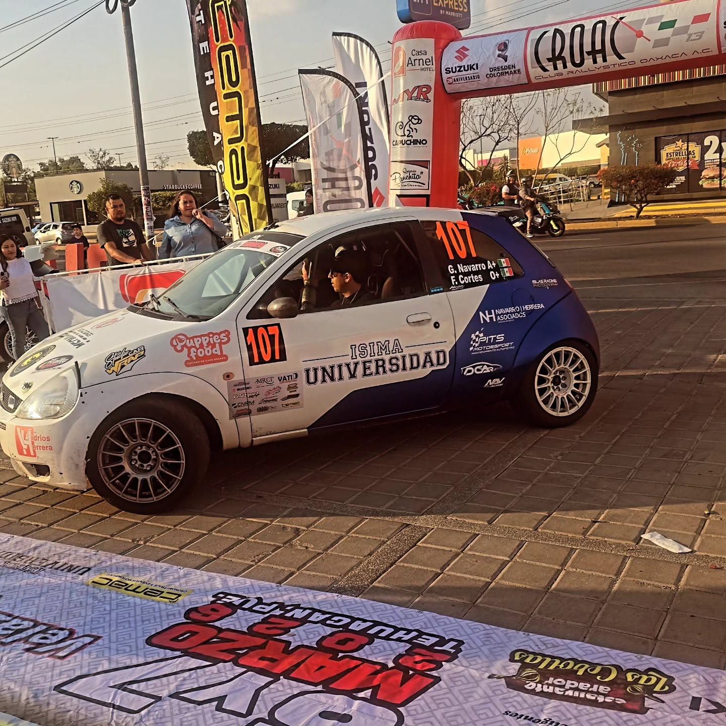 Patrocinio Puppies Food Equipo NAV Racing