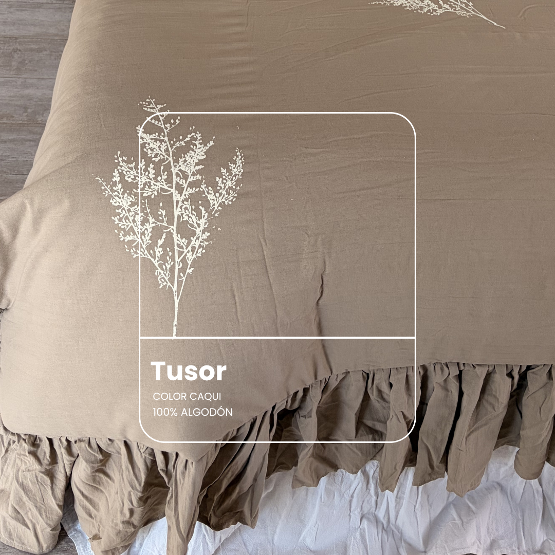 Acolchado Serenidad Caqui - Tusor caqui con bordado artesanal y relleno de guata