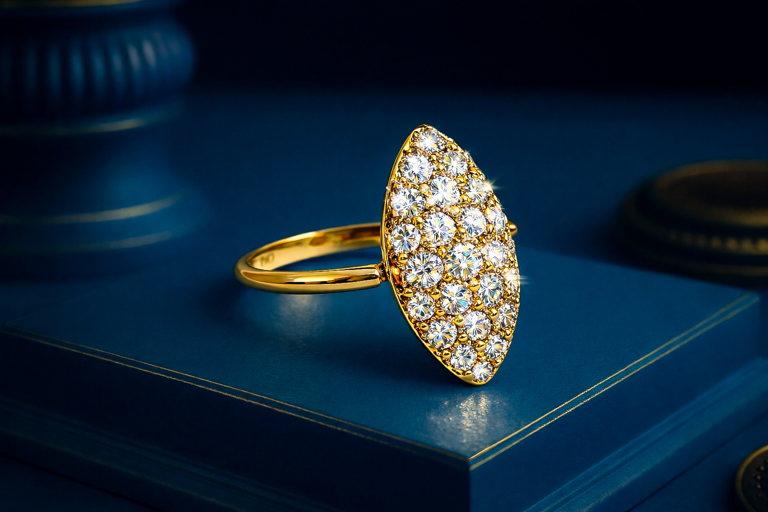 Anillo de oro 18k elaborado por Fasano Joyeros en Rosario, ejemplo contempor&aacute;neo de tradici&oacute;n y artesan&iacute;a en joyer&iacute;a.