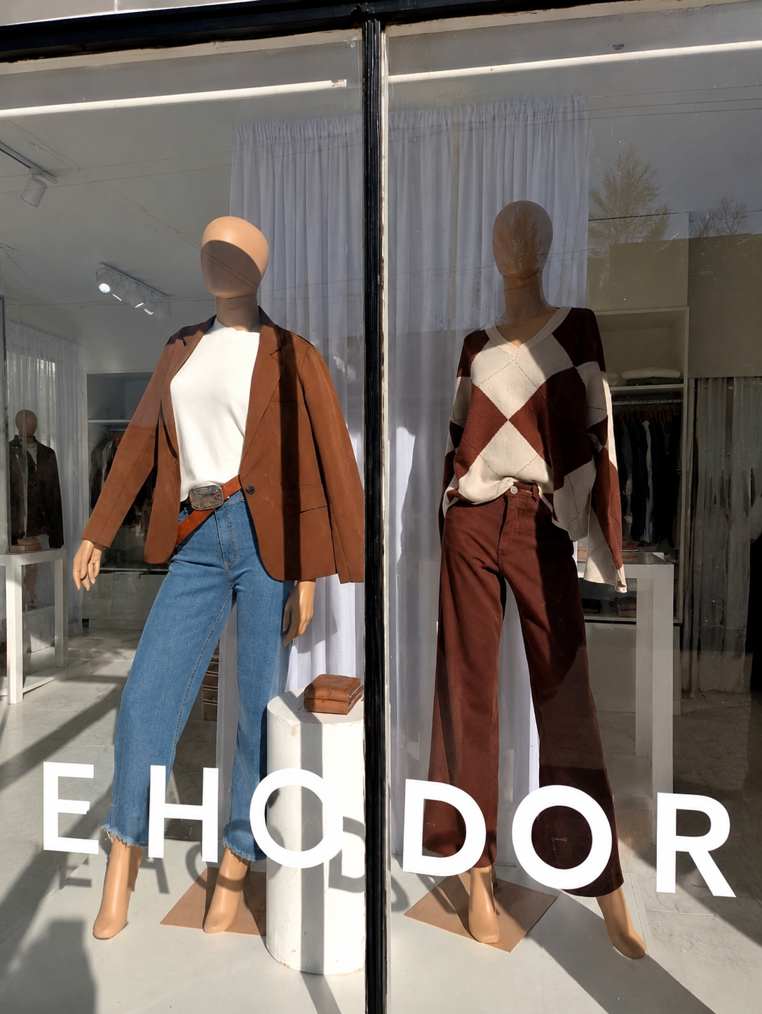 Local    Tehodora