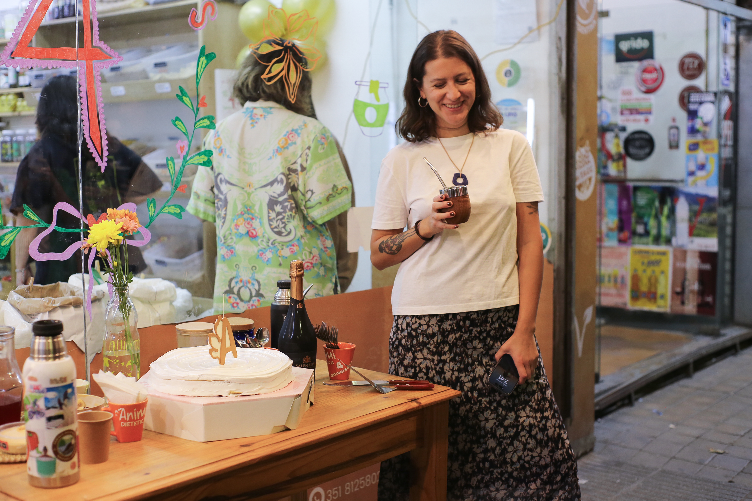 Emprendedora de Dietética Animi en el aniversario del local en Nueva Córdoba, Córdoba Capital.