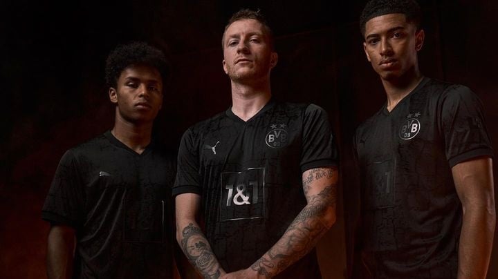 Camisa Do Borussia Dortmund Preta😦 Revolucione seu dia com a energia das  Mega Loterias e sua confiabilidade.