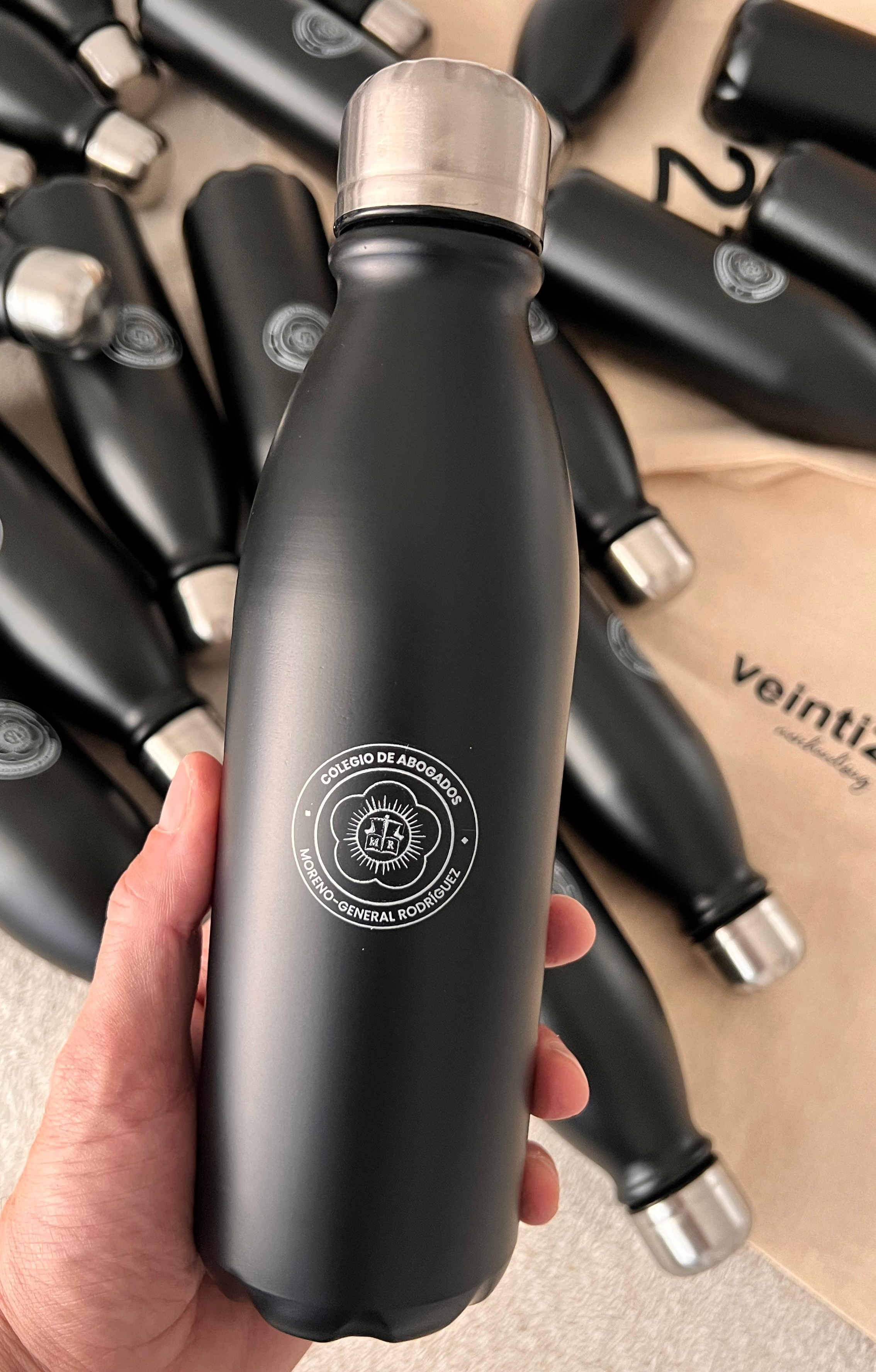 botella-con-logo-impreso
