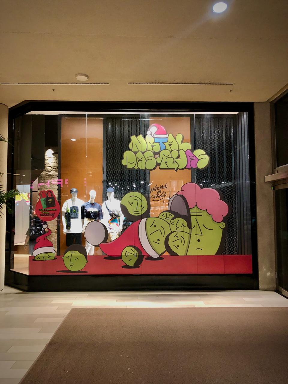 Mural de arte e graffiti no Shoping Jockey Plaza em Curitiba - Por prosa Graffiti